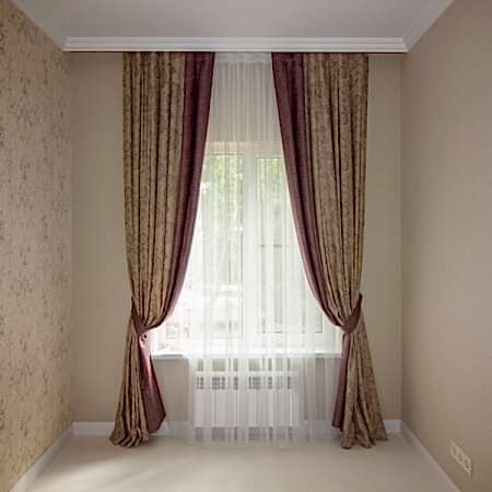 Шторы из жаккарда на лестницу