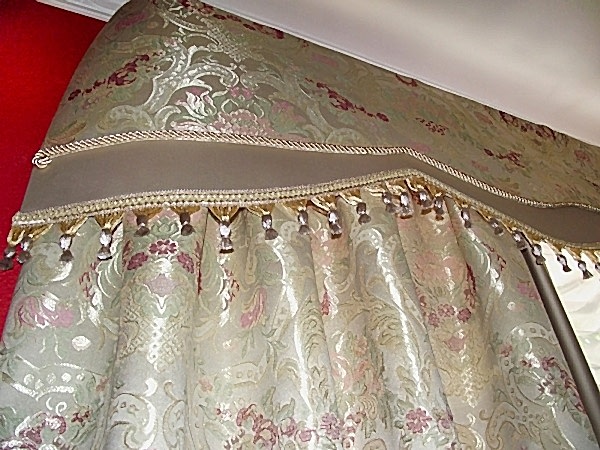 Шторы в хол гостиницы