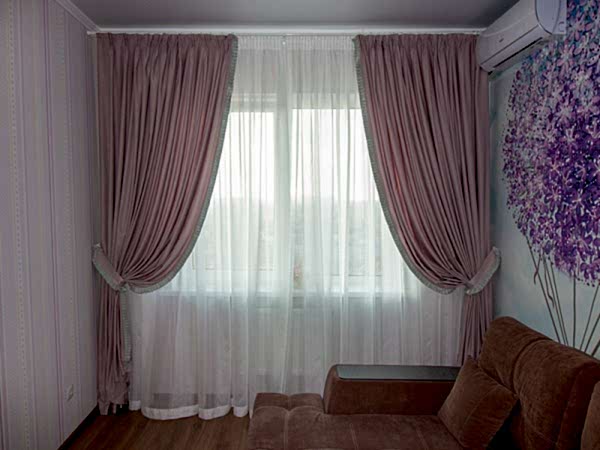 Розовые шторы с рюшами для девочки