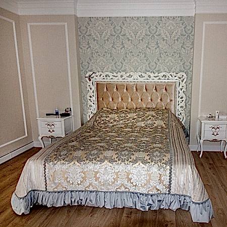 Роскошные шторы из бархата в спальню