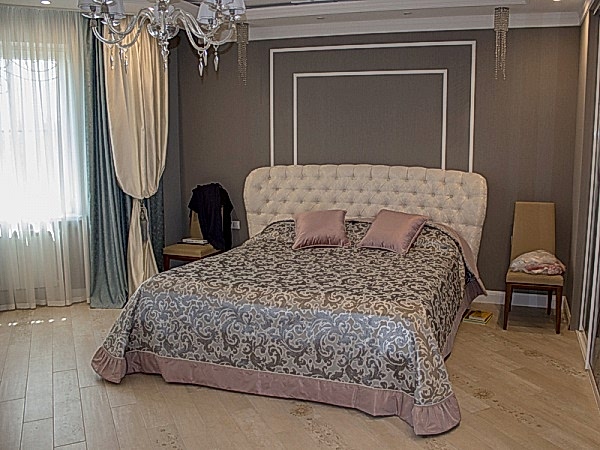 Шторы в спальню классика