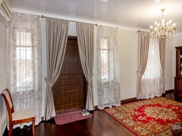 Шторы в зал с фольгированным тюлем