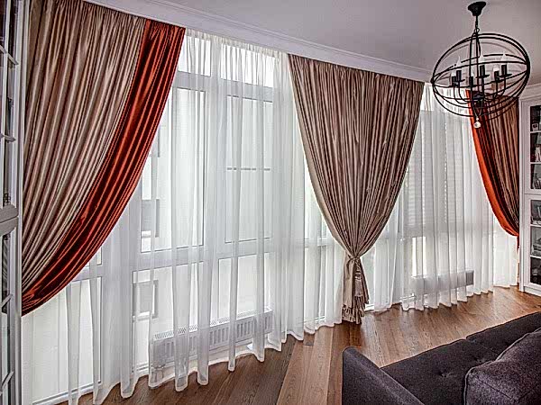 Современные шторы в кабинет с оранжевым кантом