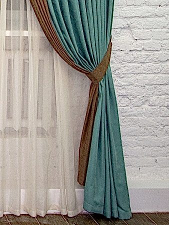 Шторы в кафе