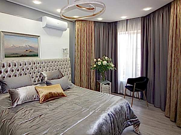 Шторы в спальню в стиле ар-деко