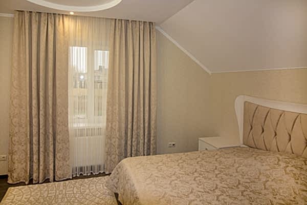 Шторы для спальни с покрывалом из хлопкового жаккарда