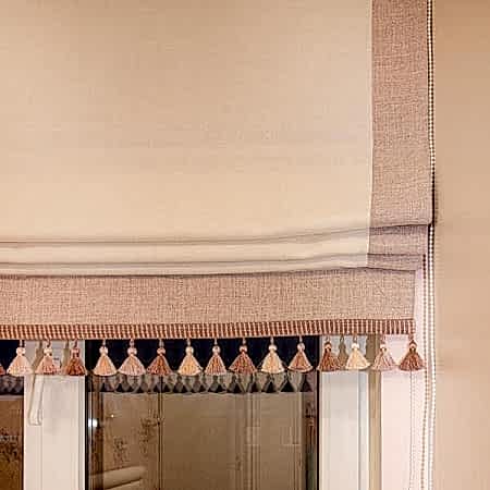 Римская штора для девочки с бахромой