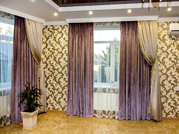 Шторы из бархата классические