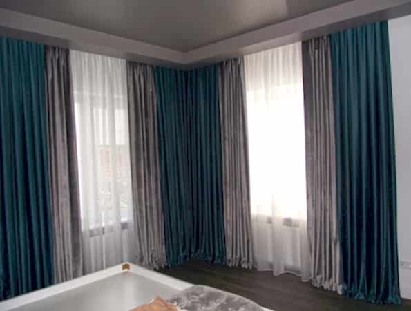 Шторы в спальню из серого бархата и атласа
