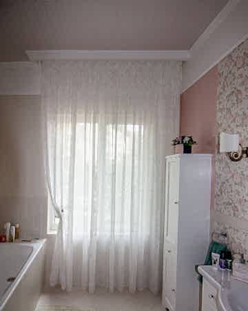 Тюль для ванной комнаты
