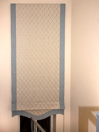 Шторы на лестницу из льна с вышивкой