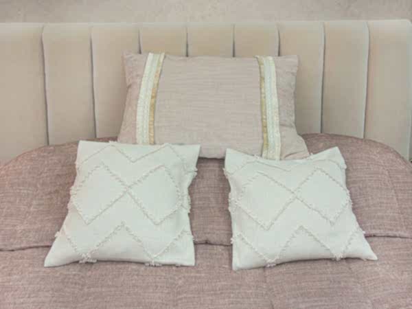 Покрывало из кораллового шенилла