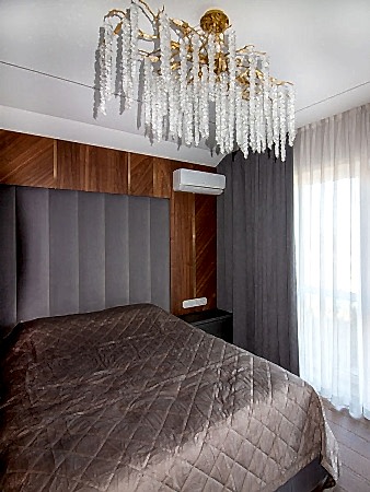 Шторы в спальню из темно-серого блэкаута