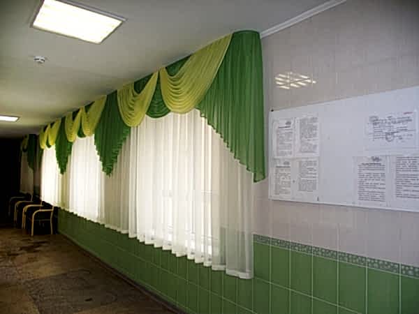 Шторы с ламбрекеном для школы