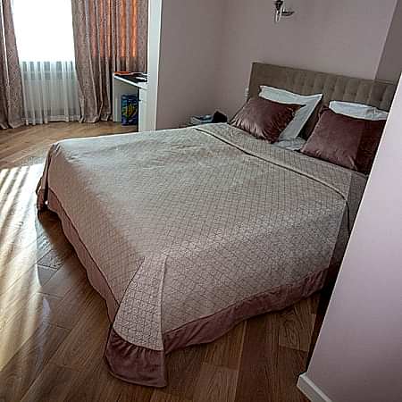 Покрывало в спальню из итальянского жаккарда и бархата